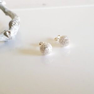 Frosted Ball Stud Earrings 300