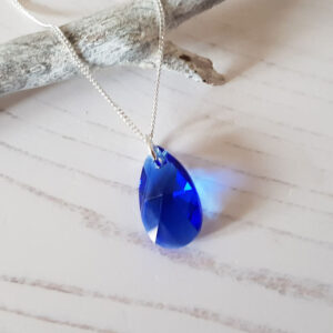 Lovely Blue Crystal Pear Necklace 561